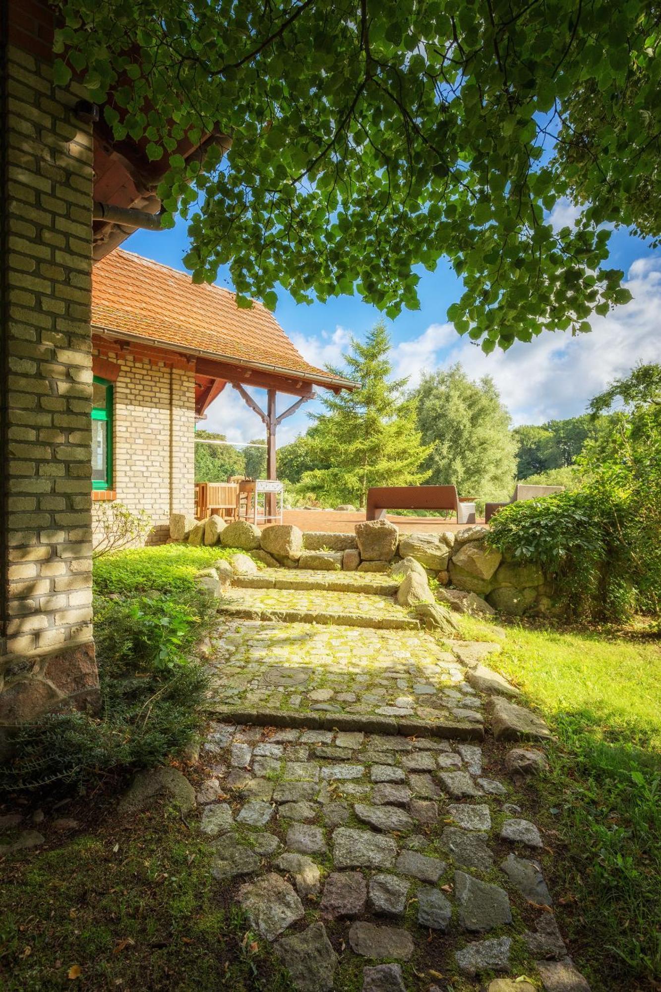 J1 Idyllisches Ferienhaus Mit Seeblick Julchendorf Buitenkant foto