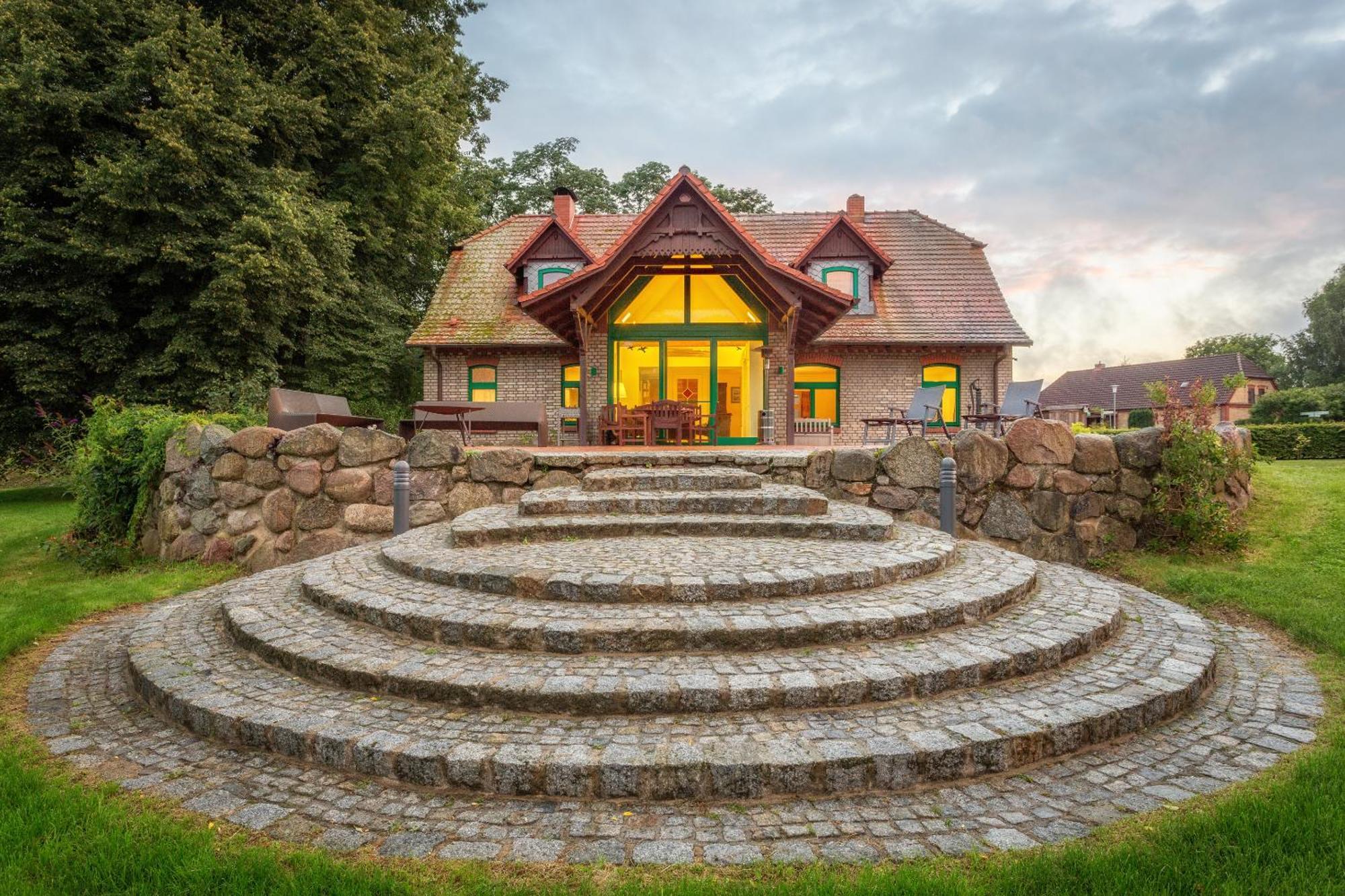 J1 Idyllisches Ferienhaus Mit Seeblick Julchendorf Buitenkant foto