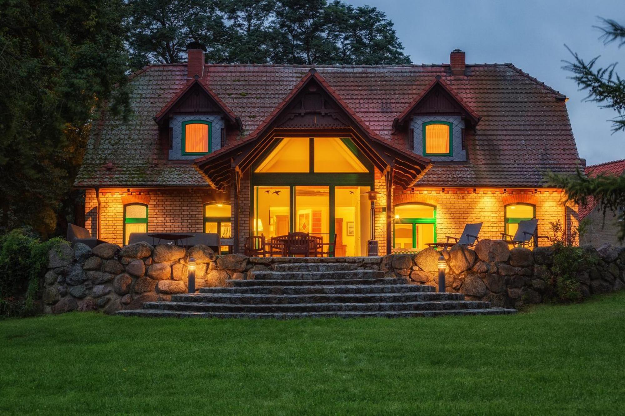 J1 Idyllisches Ferienhaus Mit Seeblick Julchendorf Buitenkant foto