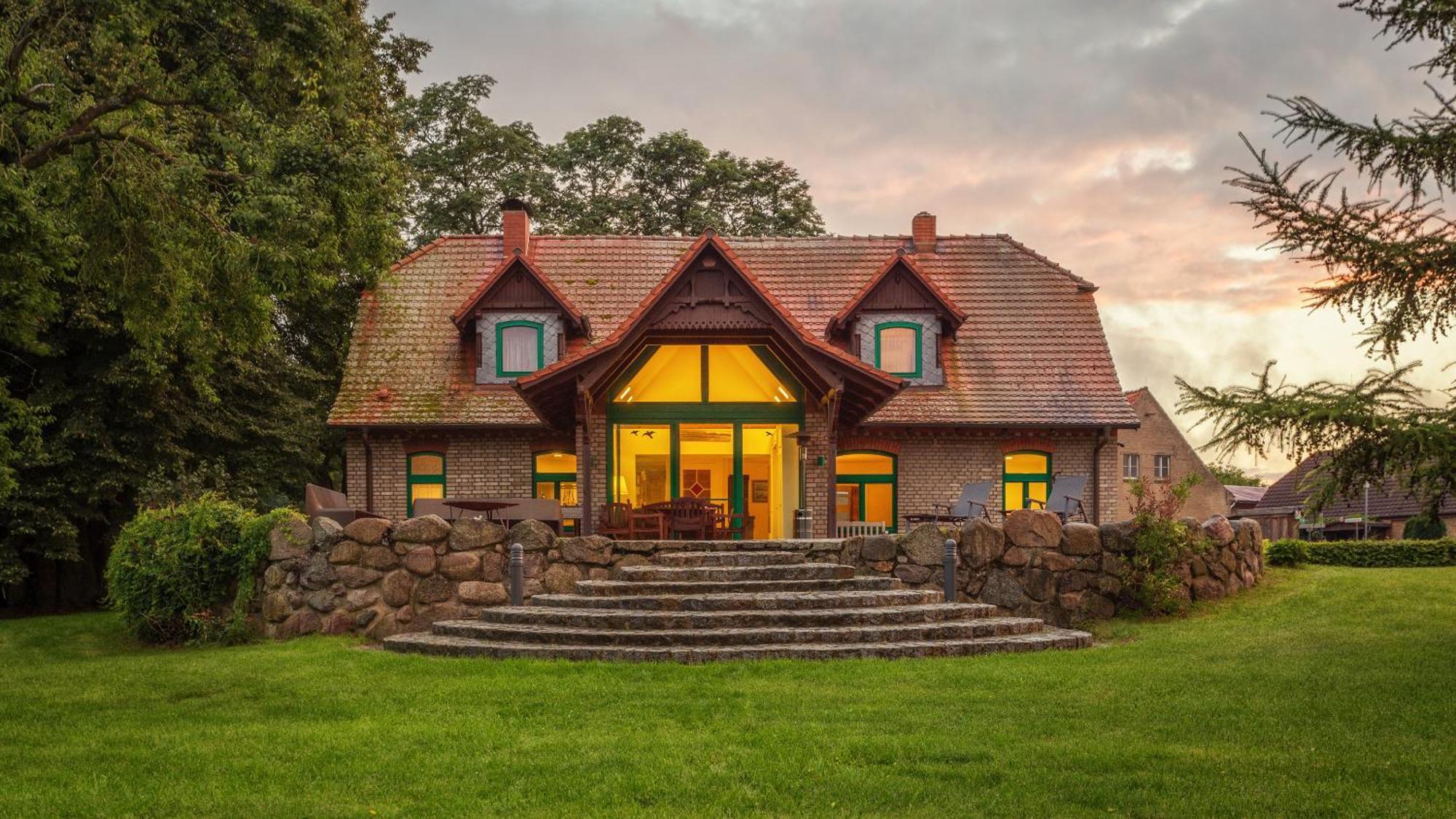 J1 Idyllisches Ferienhaus Mit Seeblick Julchendorf Buitenkant foto