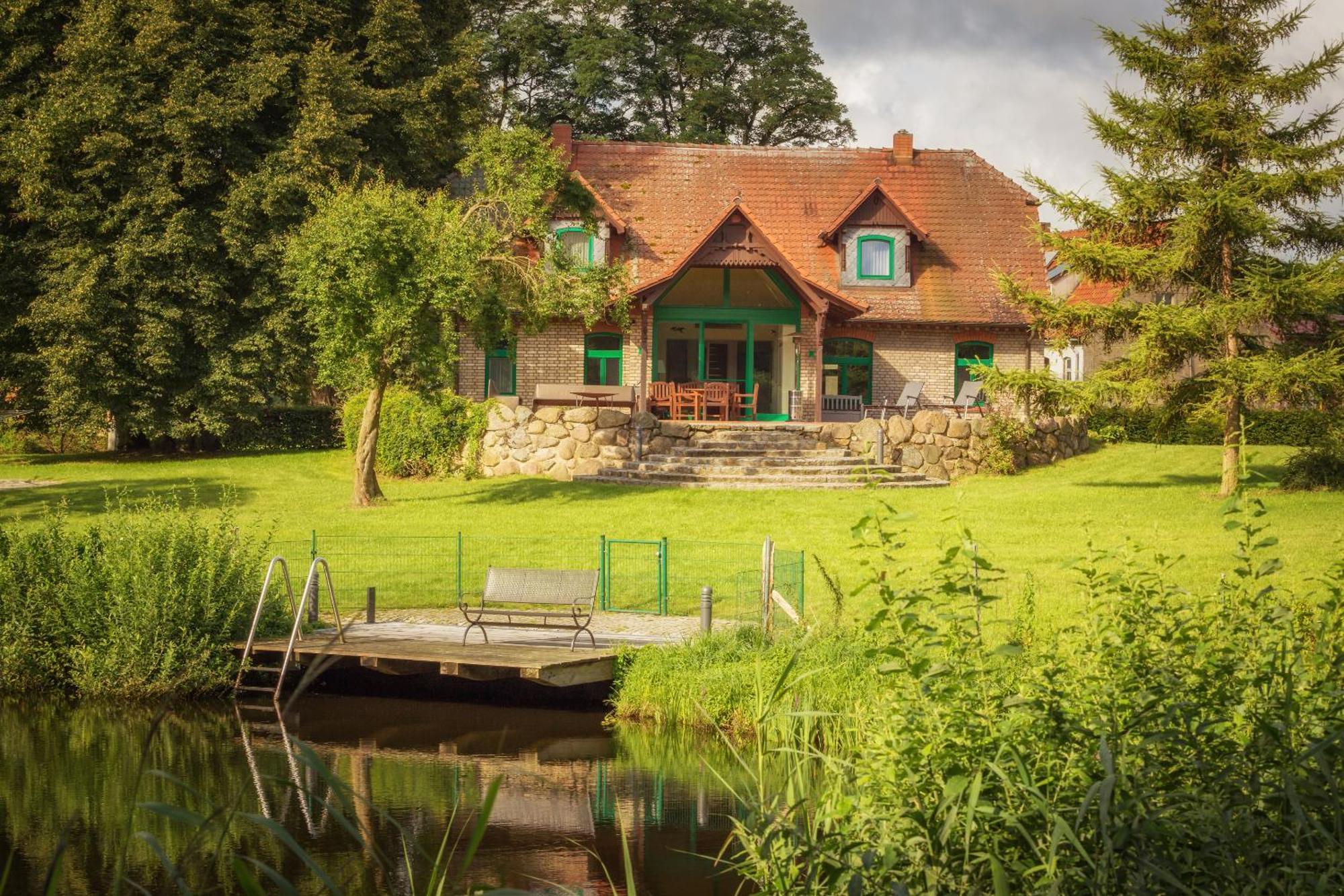 J1 Idyllisches Ferienhaus Mit Seeblick Julchendorf Buitenkant foto